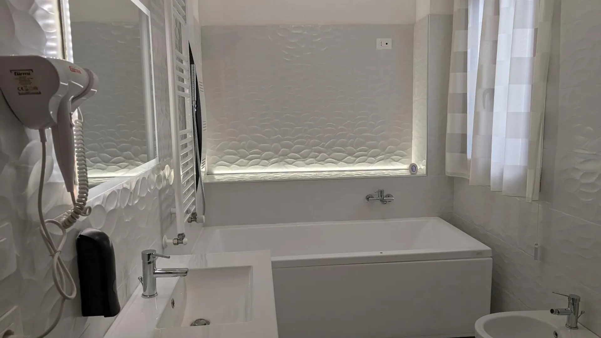 אפרטהוטל Infinity House קטאניה